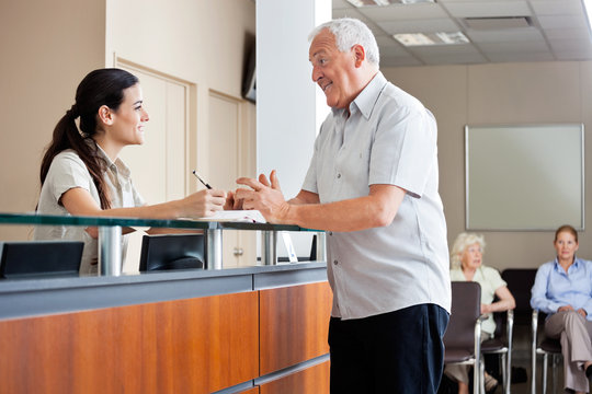 Miraj Clinic Reception Area in Gurgaon